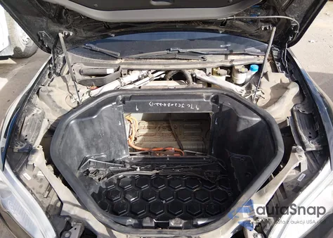 2013 Tesla Model S Performance из США, поврежденный, VIN 5YJSA1CP0DFP13217